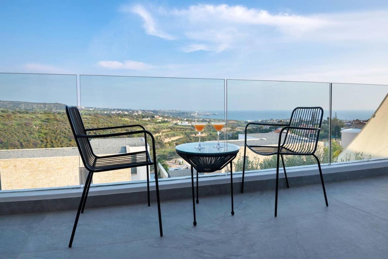 Golden Shore Paphos Ngoại thất bức ảnh