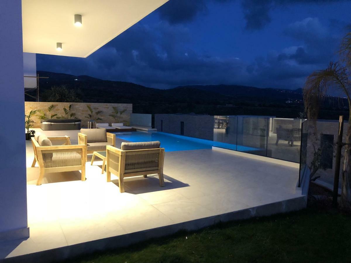 Golden Shore Paphos Ngoại thất bức ảnh