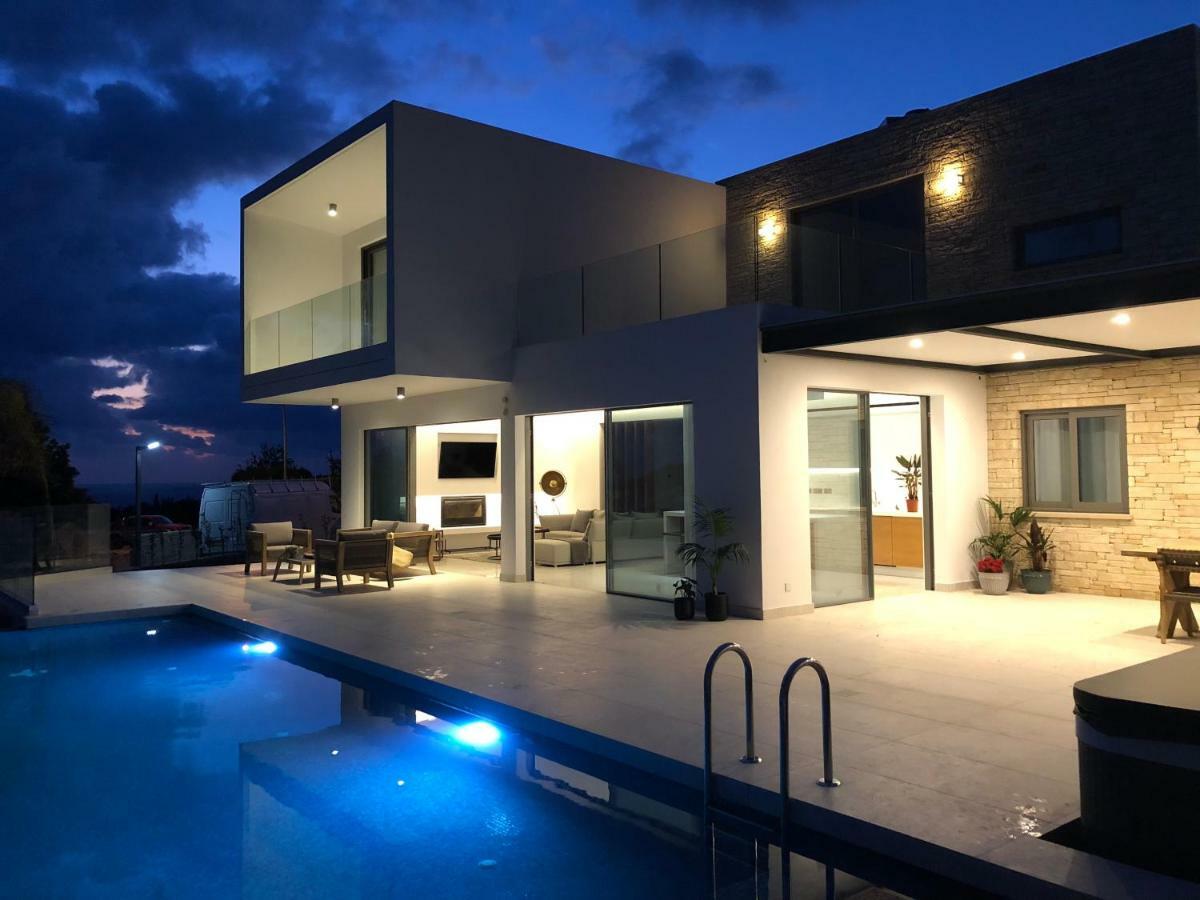Golden Shore Paphos Ngoại thất bức ảnh