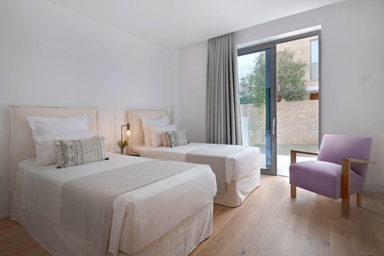 Golden Shore Paphos Ngoại thất bức ảnh